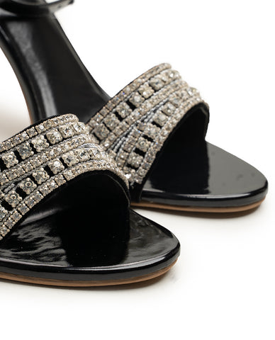 ZRH1002A – Elegant Women’s Heels Pakistan | Stylish & Comfortable